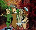 Οι πρωταγωνιστές των περιπετειών: Yogi Bear, Boo-Boo, Cindy και το δασοφύλακας πάρκο Σμιθ